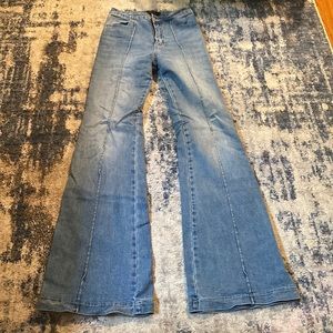 bell bottom jeans light wash